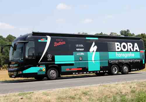 bora hansgrohe team bus 2022