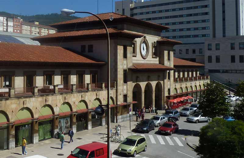 Oviedo train station