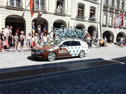 team sky team car 2017