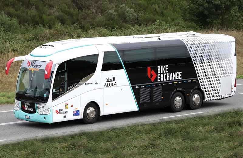 mitchelton scott team bus 2018