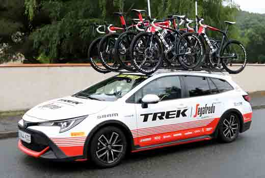 trek segafredo team car 2022