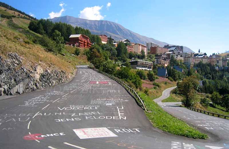 alpe d'huez road